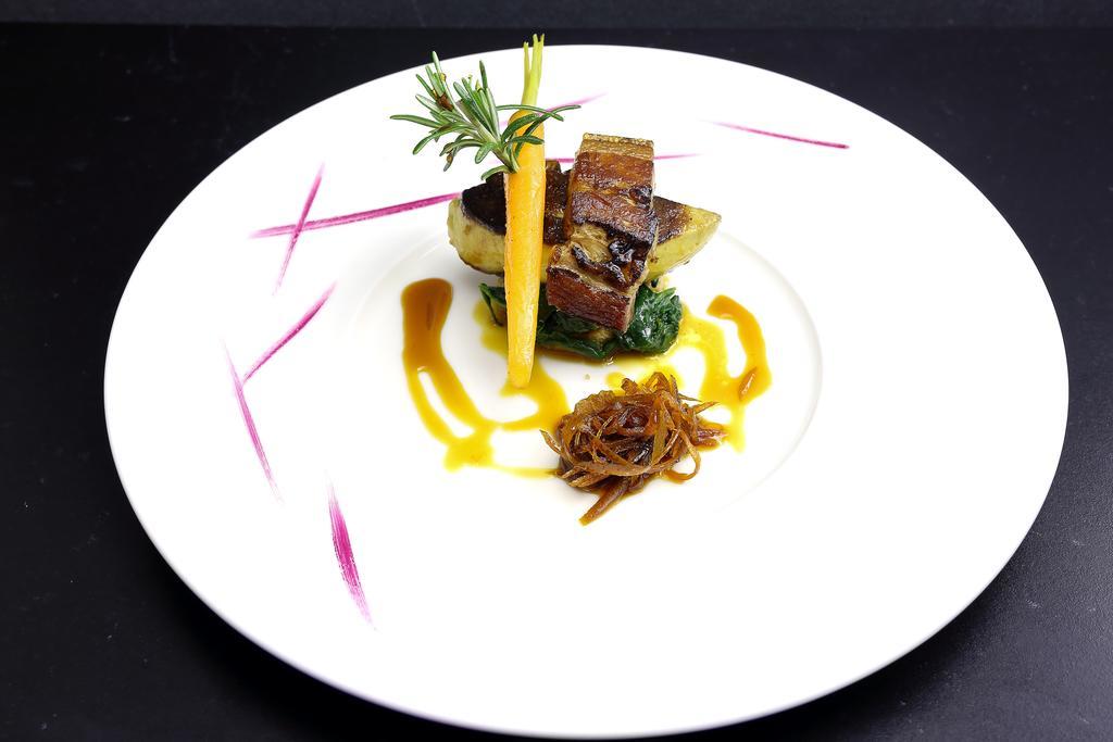 Hotel De France - Restaurant L'Insolite 두아르느네 외부 사진