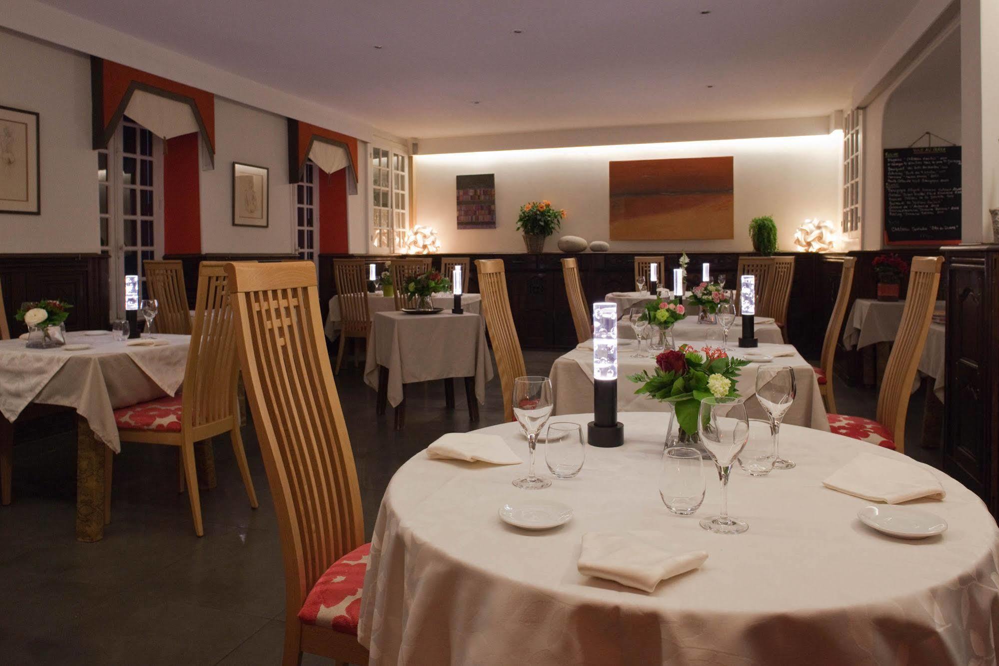 Hotel De France - Restaurant L'Insolite 두아르느네 외부 사진